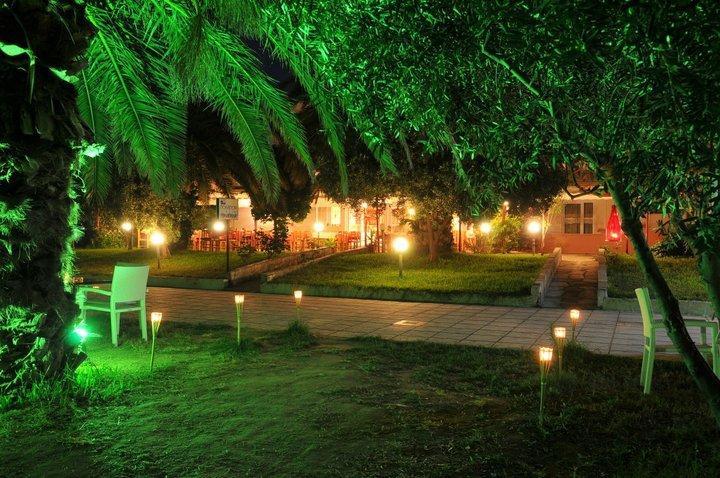 Possidona Beach Hotel Gerakini Exterior photo